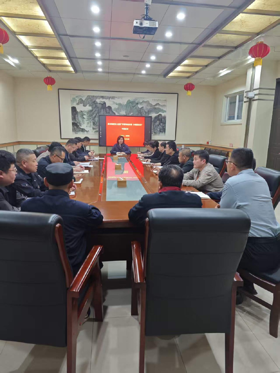 【理论宣讲】东大煤矿举行“学雷锋做先锋，，，，巾帼勇继续”专题宣讲运动